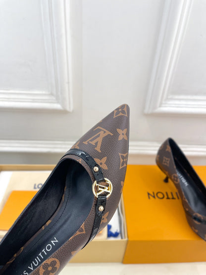 6AM HIGH PUMP 5 CM IN CHOCOLATE BROWN MONOGRAM CALFSKIN