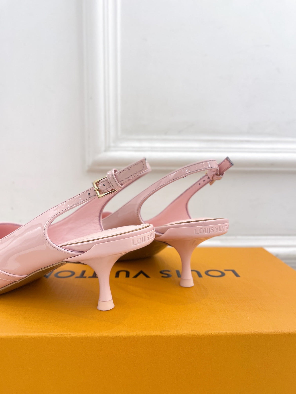 HIGH SLINGBACKS 5 CM IN BABY PINK CALFSKIN