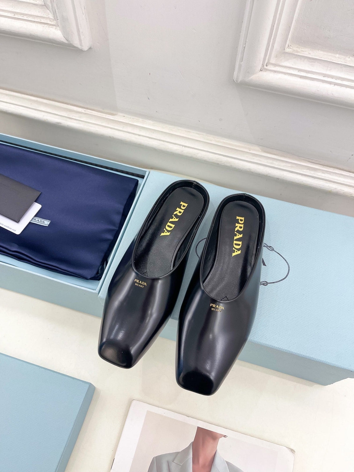 MULES SQUARE TOE IN BLACK SMOOTH LAMBSKIN