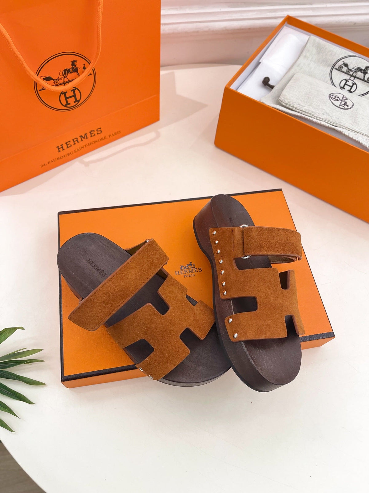KOS CLOG IN BRONZE BROWN SUEDE