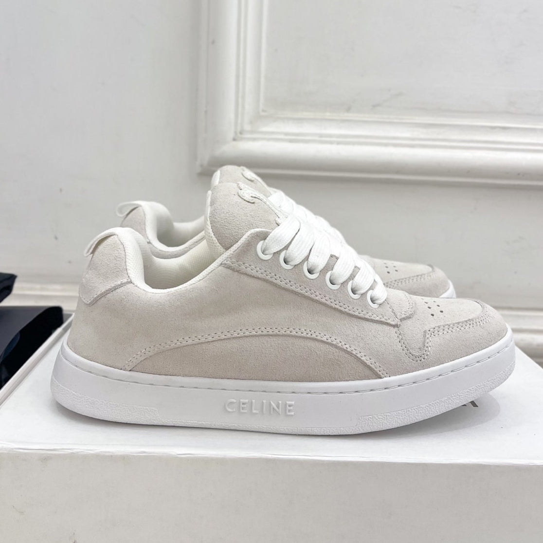 HUNTINGTON LOW LACE-UP SNEAKER IN PALE GRAY SUEDE AND MESH