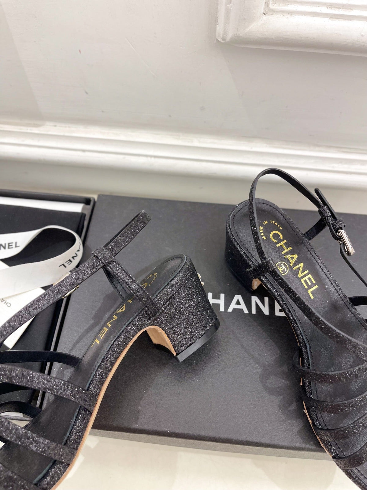 BLACK ROMAN 5 CM SANDALS