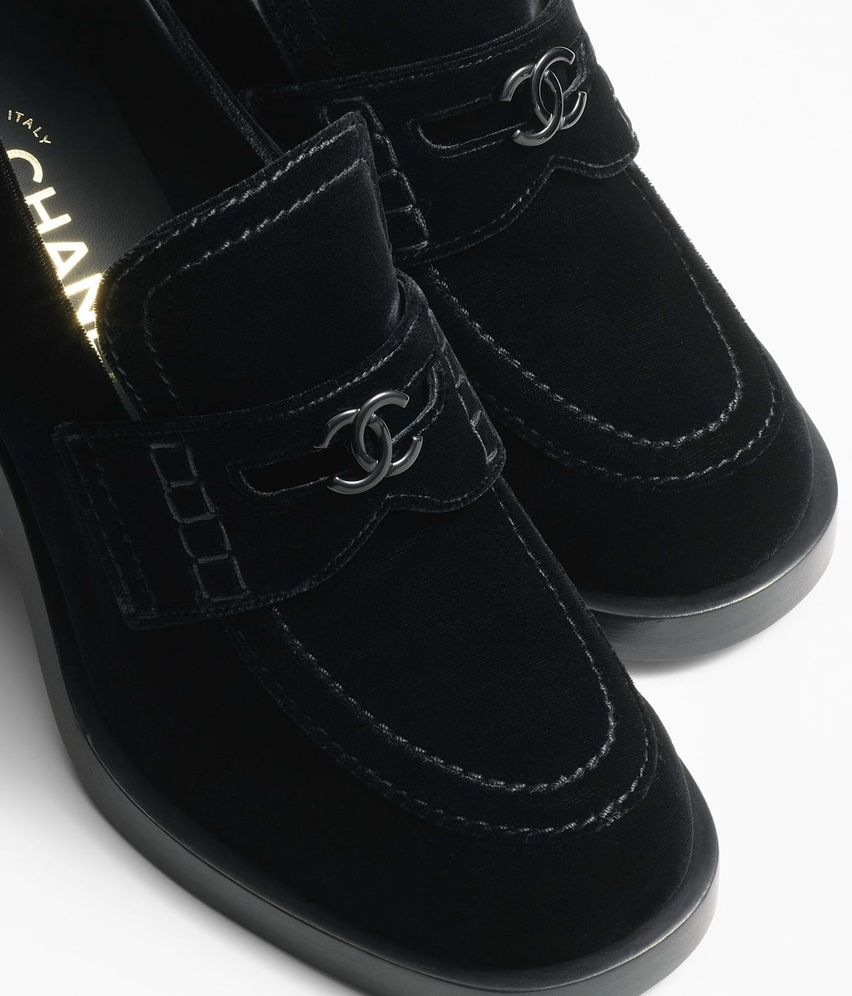 MOCCASINS BLACK VELVET