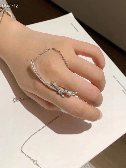 RUBAN BOW IN 18K WHITE GOLD PLATING DIAMOND NECKLACE