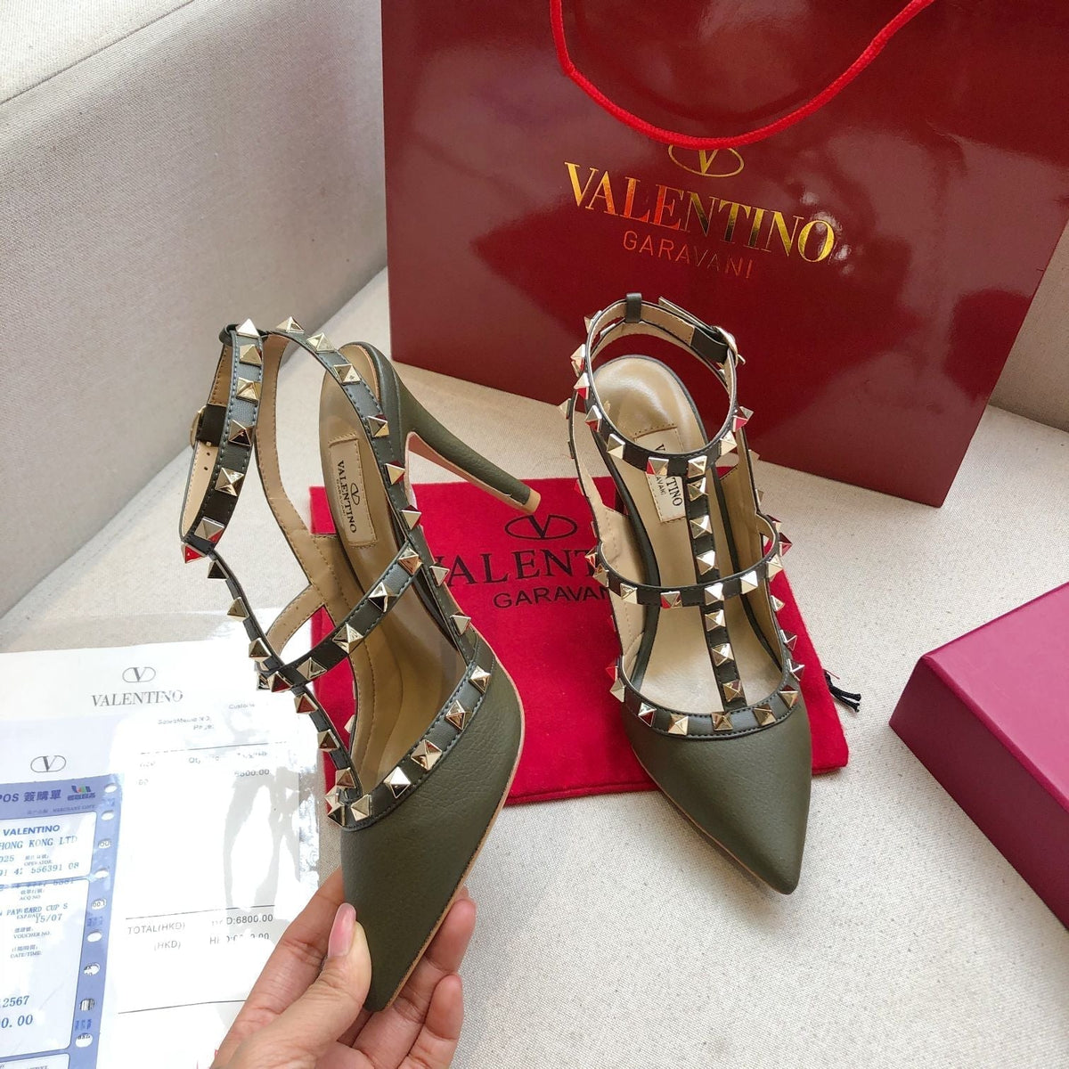 ROCKSTUD MOSS GREEN METALLIC CALFSKIN ANKLE STRAP HIGH SANDAL