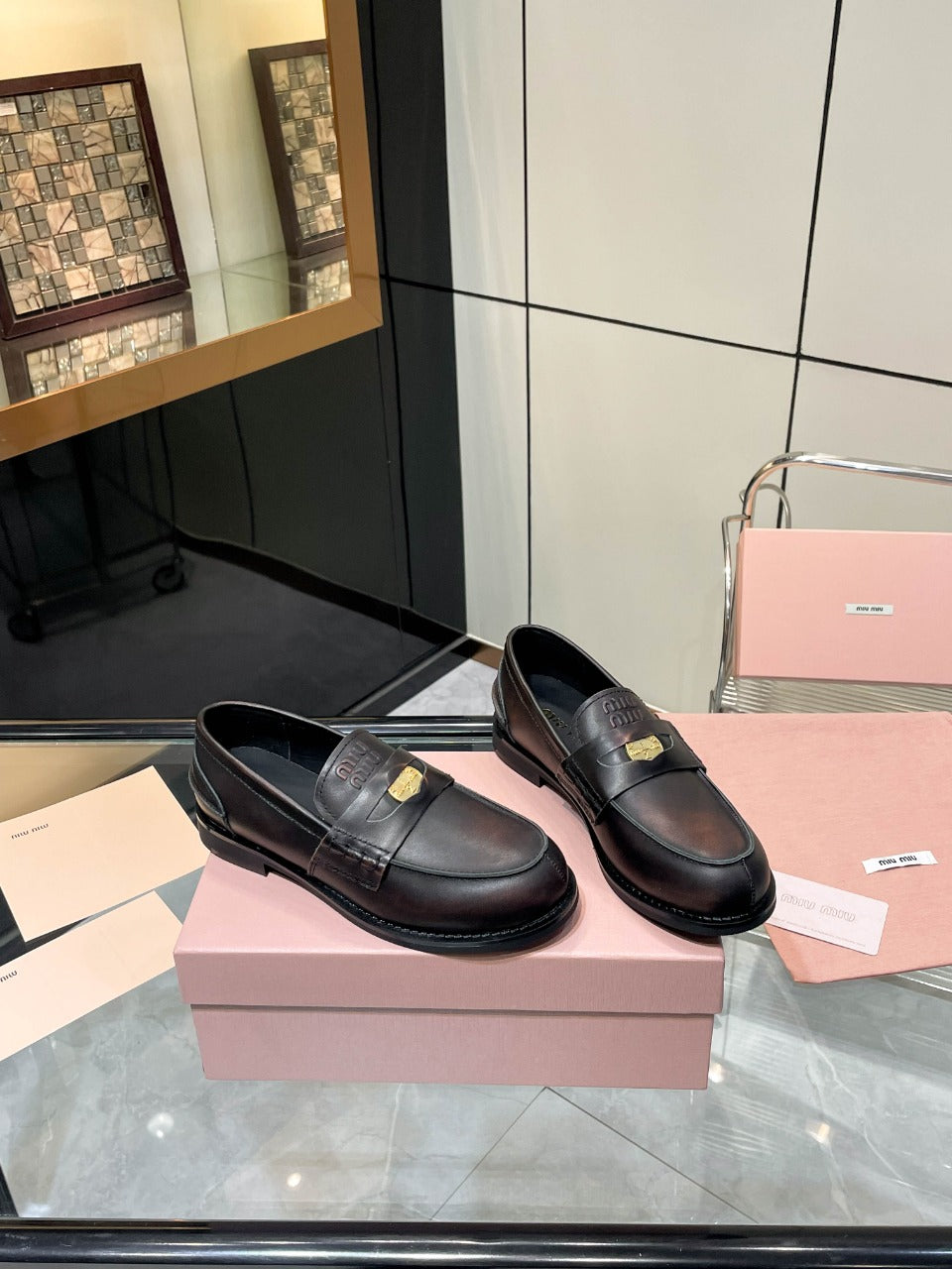 PENNY LOAFERS IN BLACK WITH A RED UNDERTONE CALFSKIN